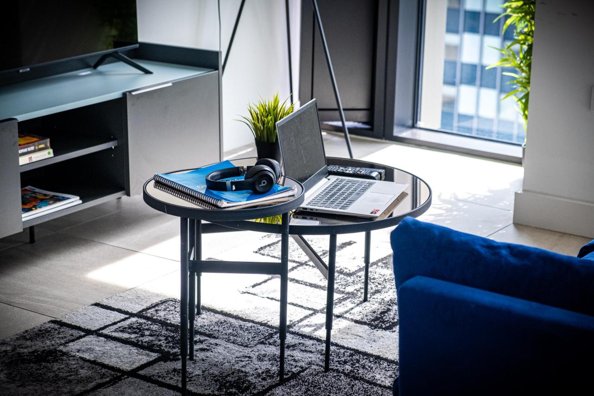 Mercian Luxury Apartments: City Centre Living with Rooftop Terrace Birmingham Exterior photo