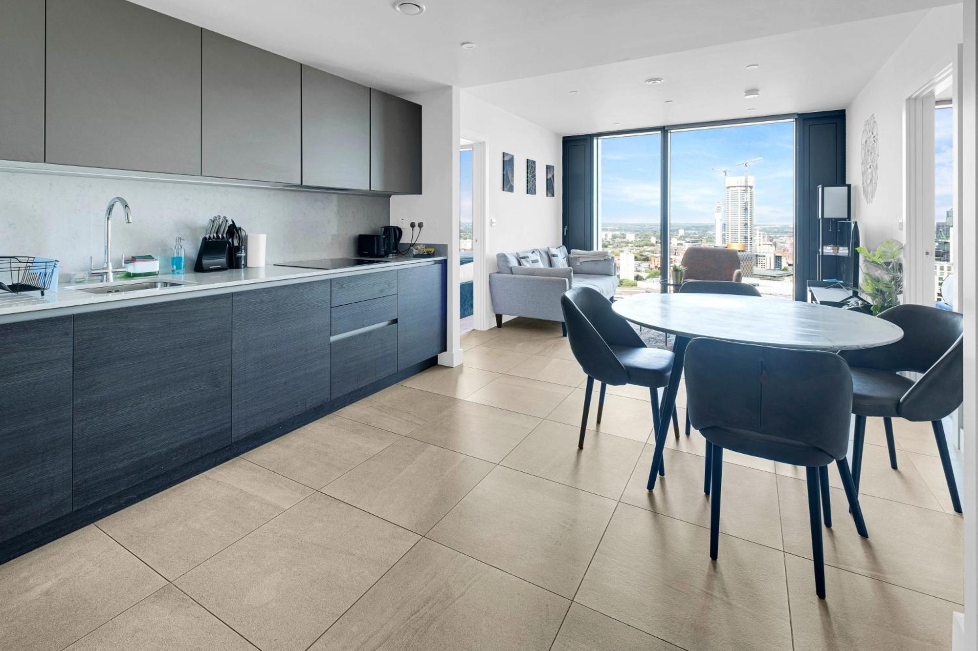 Mercian Luxury Apartments: City Centre Living with Rooftop Terrace Birmingham Exterior photo
